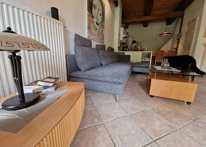 Apartment Am Alten Gutshaus Losentitz Garz (Rugen)